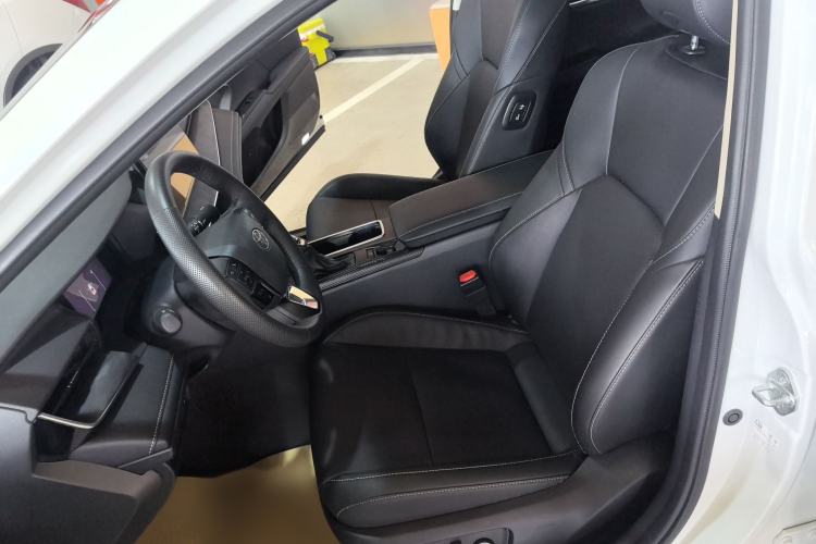 Used Toyota Camry 2024 2.0 GVP Luxury Edition Left Front Seat