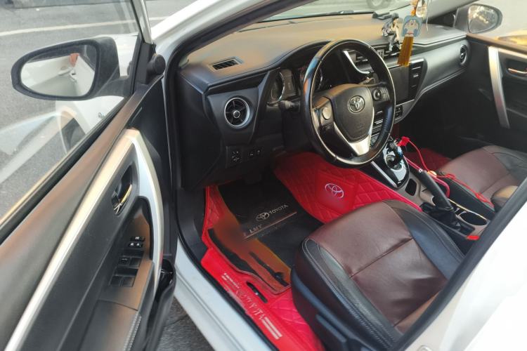 Used Toyota Corolla 2018 Dual-Engine 1.8L E-CVT Smart Edition
