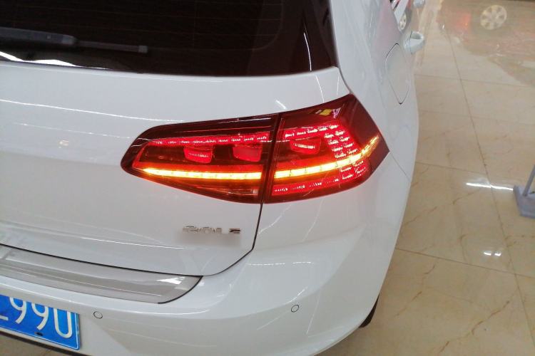 Used Volkswagen Golf 2017 230TSI Automatic Comfort Edition – Celebrating Milestone of One Million Units
