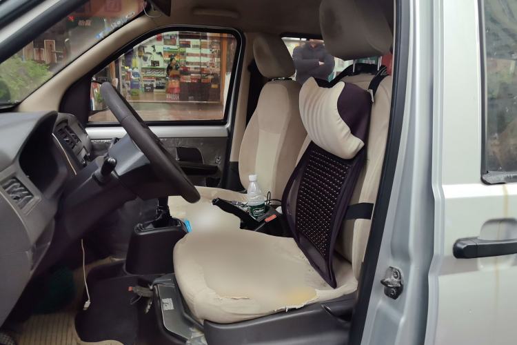 Used Wuling Rongguang 2014 1.2L S Base Model
