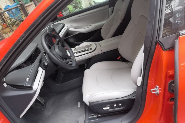 Used Xiaomi Auto SU7 2024 Four-Wheel Drive Ultra-Long Range Advanced Intelligent Driving Max Edition