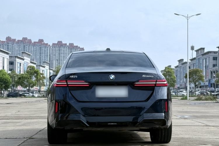 Used BMW 5 Series 2025 530Li Luxury Edition M Sport Package
