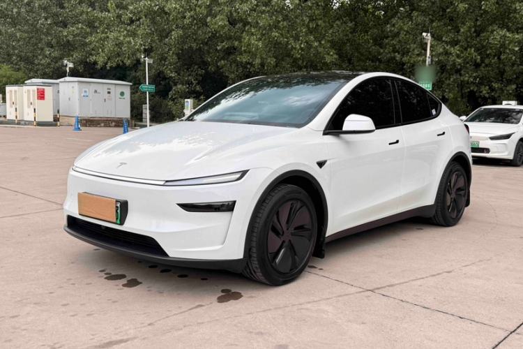 Used Tesla Model Y 2026 Long-Range All-Wheel-Drive Model