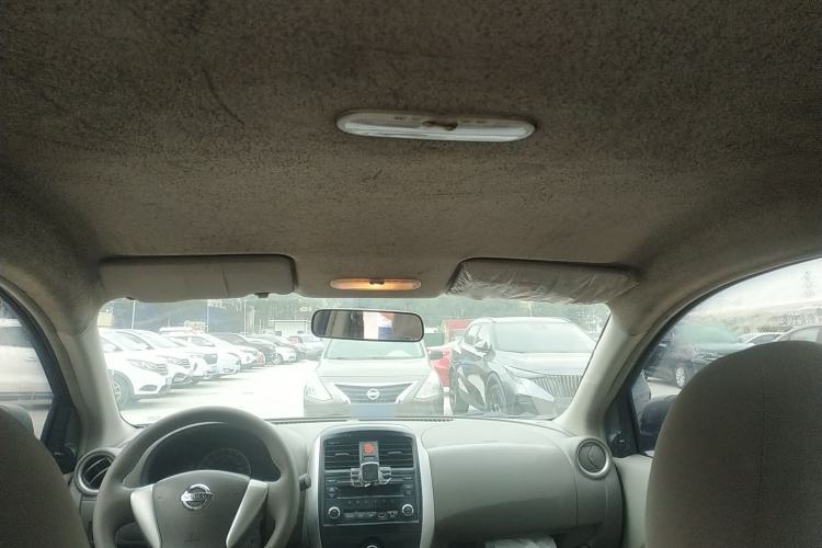 Used Nissan Sunny 2014 1.5XE Manual Comfort Edition Headliner