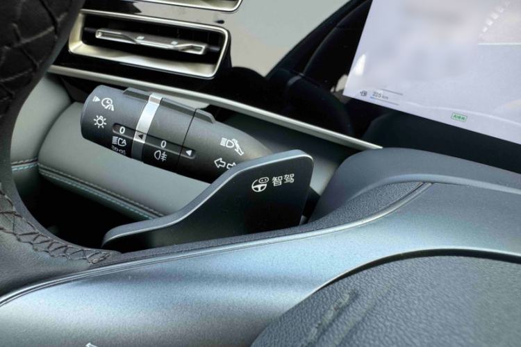 Used BYD Qin L 2025 DM-i Smart Drive 120KM Superior Model Interior 5