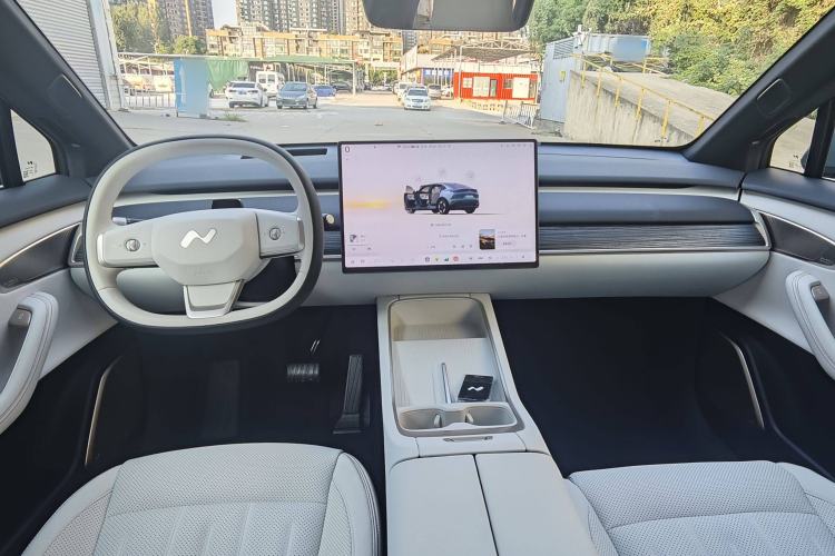 Used ONVO L60 2024 60 kWh Rear-Drive Version