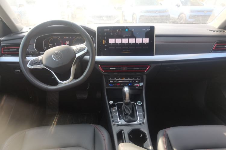 Used Volkswagen Lavida 2024 300TSI DSG Starry Sky Leading Edition Center Console