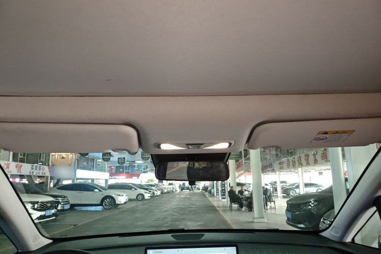 Used Venucia VX6 2025 Large Flat-Layout 520 Pro