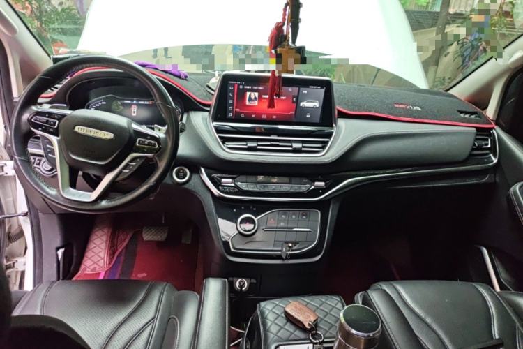 Used SAIC MAXUS G20 2021 Facelifted PLUS 2.0T Diesel Automatic Luxury Edition Center Console