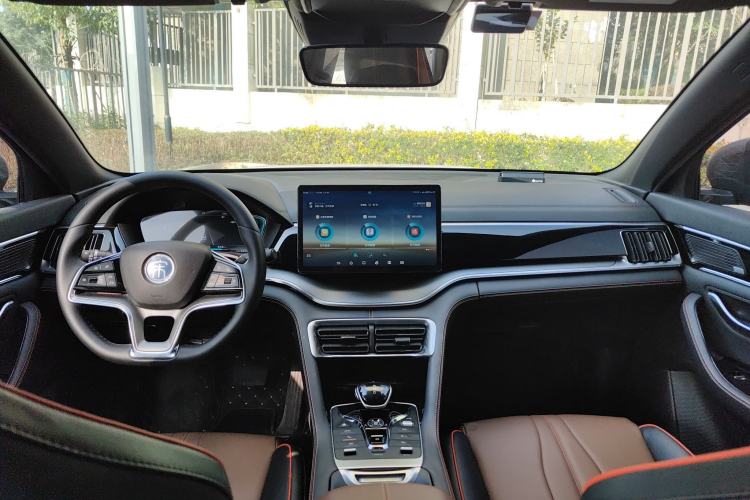 Used BYD Song PLUS 2020 1.5T Automatic Flagship Edition Center Console