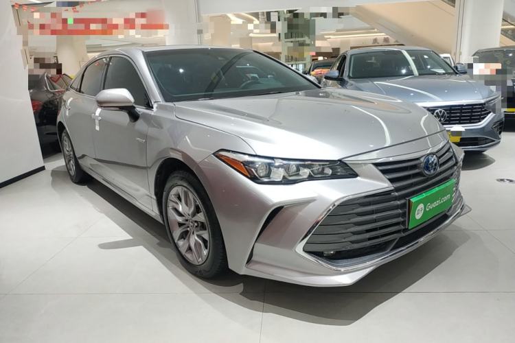 Used Toyota Avalon 2019 Dual-Engine 2.5L Luxury Edition China VI Standard Front Right 45 Deg