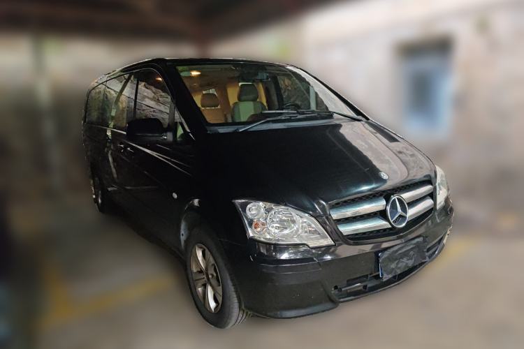 Used Mercedes-Benz Vito 2013 3.0L Elite Edition Front Right 45 Deg