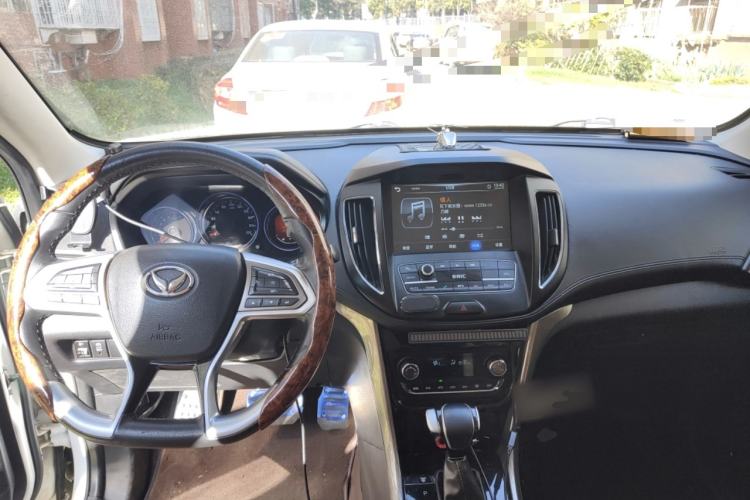 Used HYOSOW S5 2017 1.3T CVT Prestige Edition Center Console