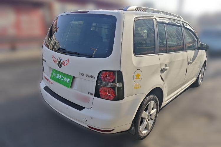 Used Volkswagen Touran 2015 1.4T Manual Fashion Edition 5-Seater Rear Right 45 Deg