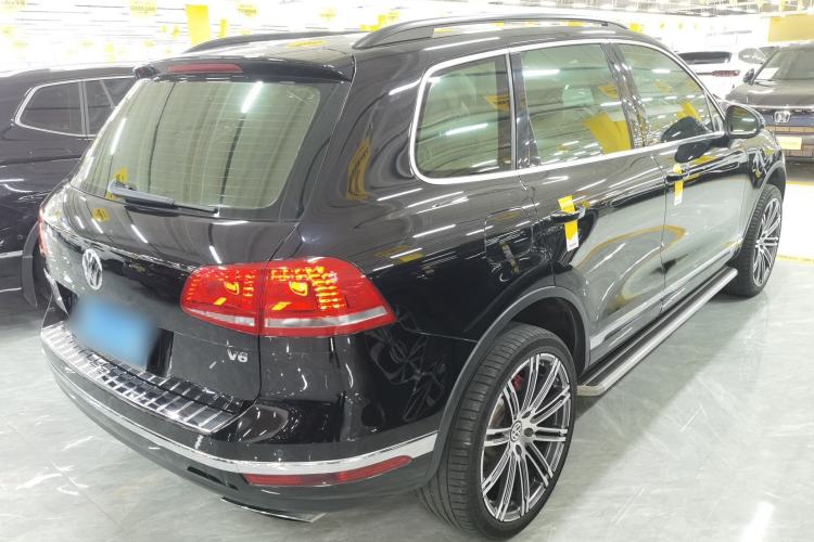 Used Volkswagen Touareg 2017 3.0 TSI Touareg Model Rear Right 45 Deg