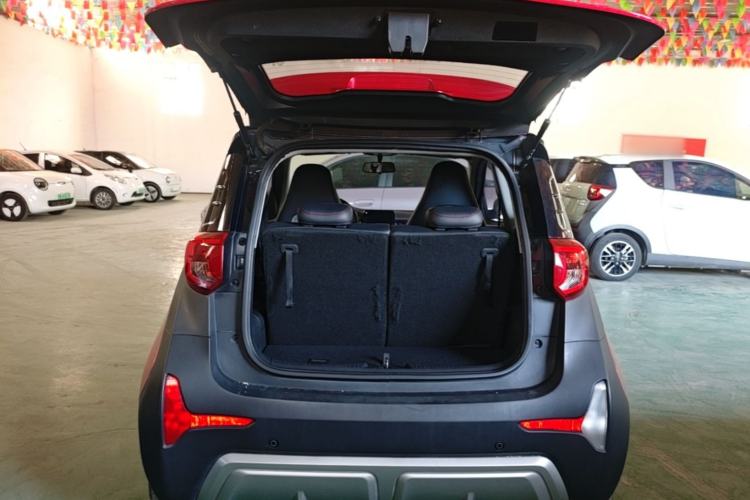 Used Chery QQ Little Ant 2022 Sweet Pink Edition Half-Sugar Version Lithium Iron Phosphate 29.2 kWh 30 kW 301 km