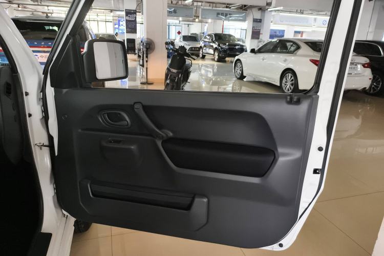 Used Suzuki Jimny 2015 1.3L AT JLX Navigation Edition