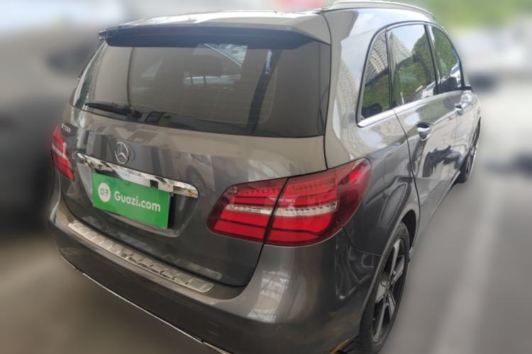 Used Mercedes-Benz B-Class 2017 B 200 Fashion Model Rear Right 45 Deg