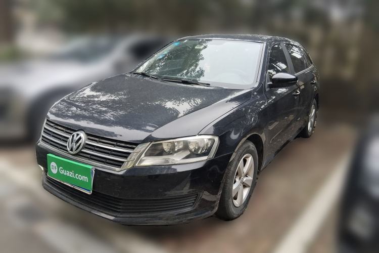 Used Volkswagen Gran Lavida 2013 1.6L Automatic Fashion Model