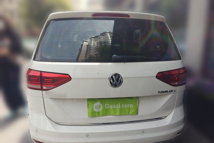 Used Volkswagen Touran 2016 Volkswagen Touran L 280TSI DSG Luxury Edition