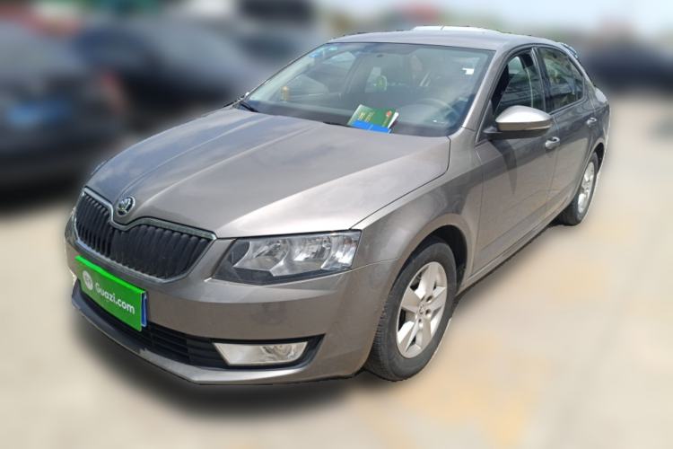 Used Skoda Octavia 2015 1.6L Manual Eado Edition