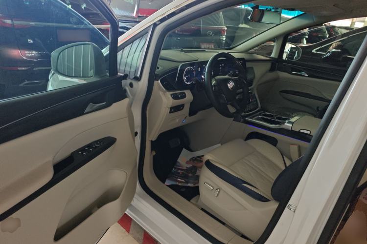 Used Buick GL8 2021 ES Landtrek 653T Comfort Edition
