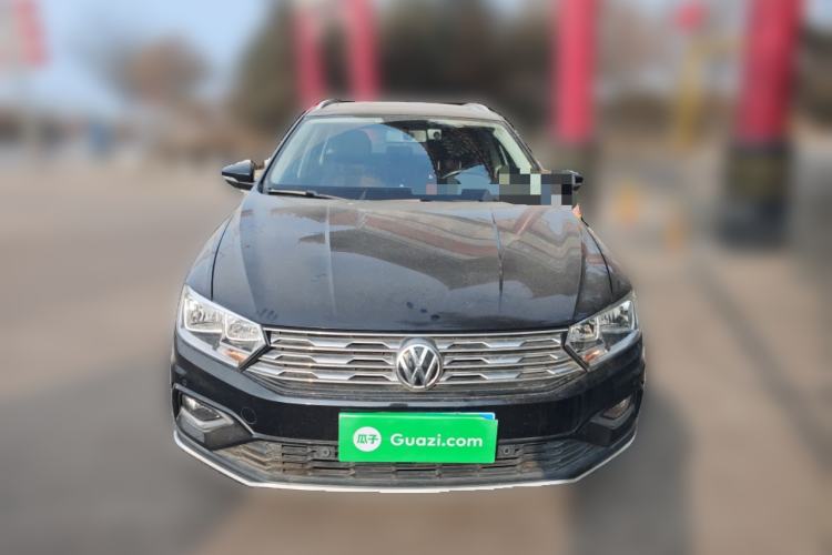 Used Volkswagen C-TREK 2017 1.6L Automatic Luxury Model Front