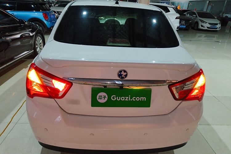 Used Venucia D50 2014 1.6L Manual Splendid Edition