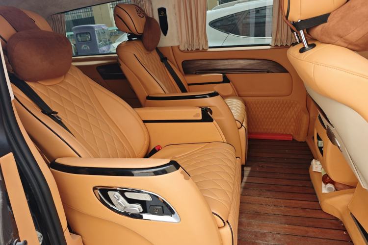 Used Mercedes-Benz Vito 2020 2.0T Elite Version 7 Seats
