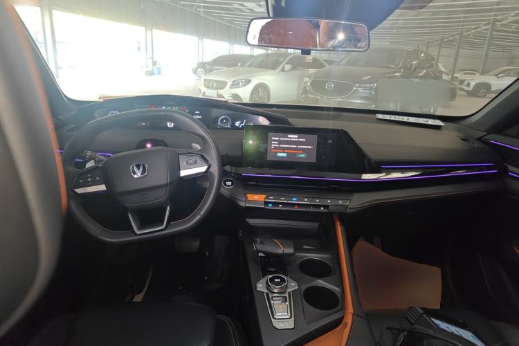 Used CHANGAN UNI-V 2022 1.5T Smart Navigation Version Center Console