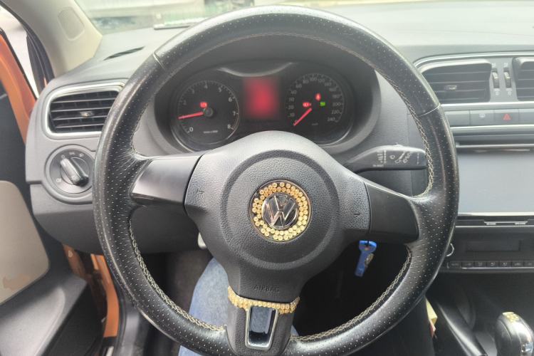 Used Volkswagen Polo 2012 1.6L Cross Polo Automatic Transmission Steering Wheel
