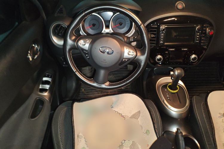 Used Infiniti ESQ 2014 1.6L Spontaneous Edition
