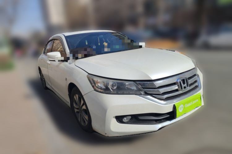 Used Honda Accord 2014 2.0L EX Luxury Edition Front Right 45 Deg