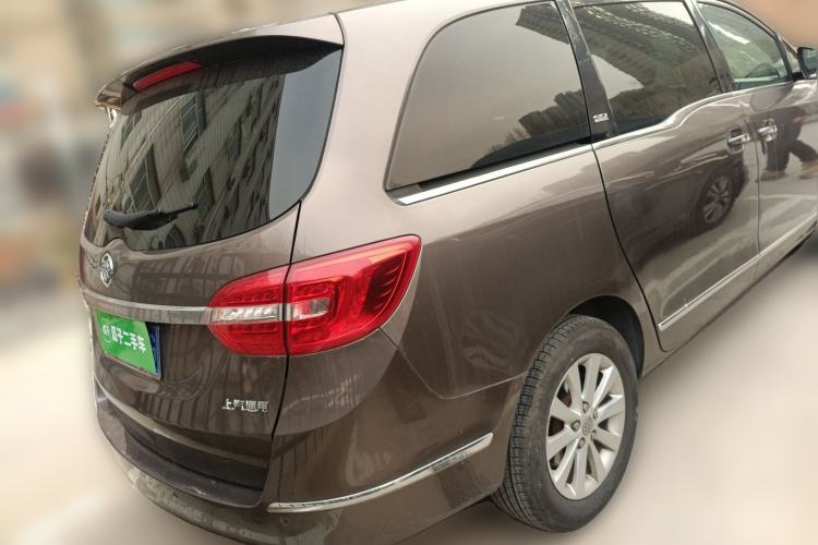 Used Buick GL8 2015 2.4L Luxury Business Premium Edition Rear Right 45 Deg