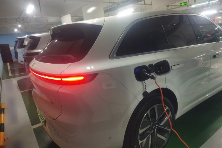 Used Li Auto L6 2024 Pro Model Rear Right 45 Deg