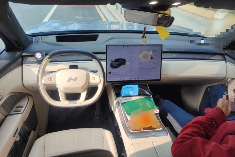 Used ONVO Luxeed L90 2025 Model—Max Six-Seater Version