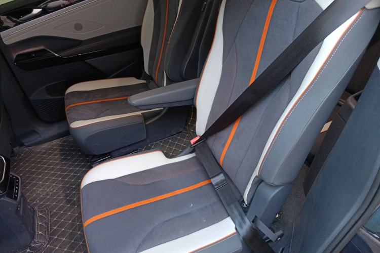 Used Volkswagen ID.6 CROZZ 2021 Revised Version Long-Range PRO Edition Interior 4