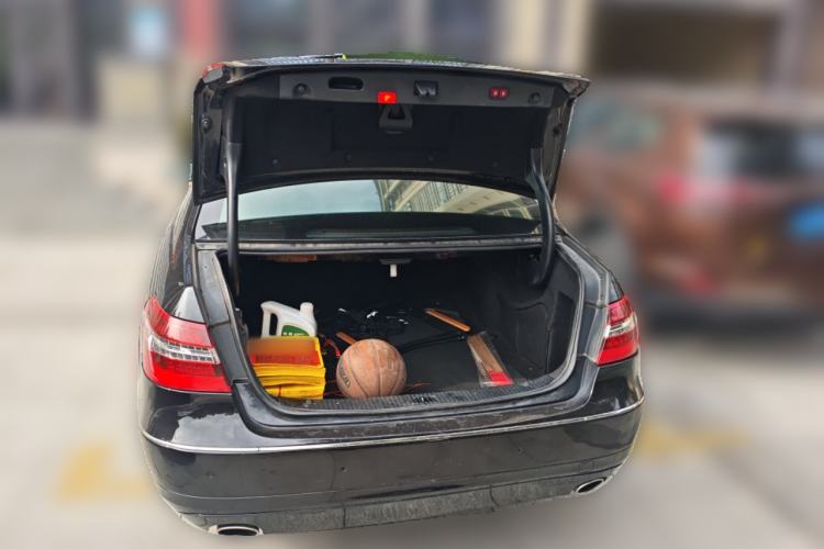 Used Mercedes-Benz E-Class 2010 E 300 L Fashion Model