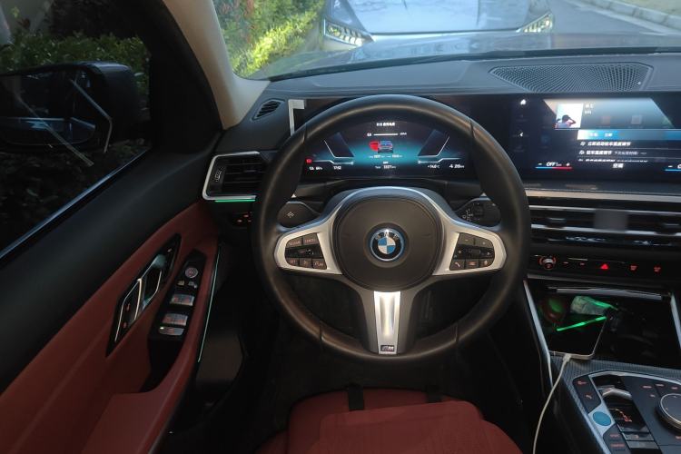 Used BMW i3 2022 eDrive 35 L Steering Wheel