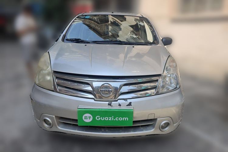 Used Nissan Livina 2010 Jingyue Edition 1.6L Automatic All-in-One Model