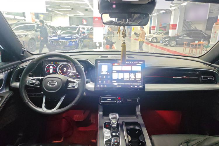 Used GAC Trumpchi GS8 2022 Linghang Series 2.0 TGDI Two-Wheel-Drive Luxury Smart Connectivity Version (7 Seats)