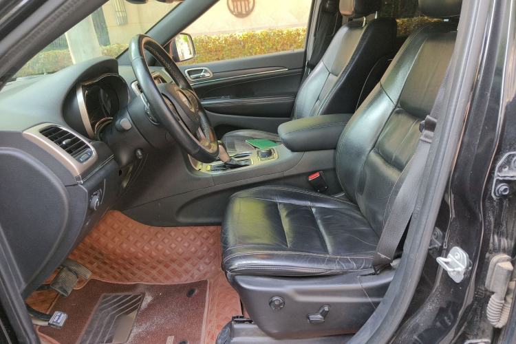 Used Jeep Grand Cherokee 2016 3.0L Comfort Navigation Edition Left Front Seat