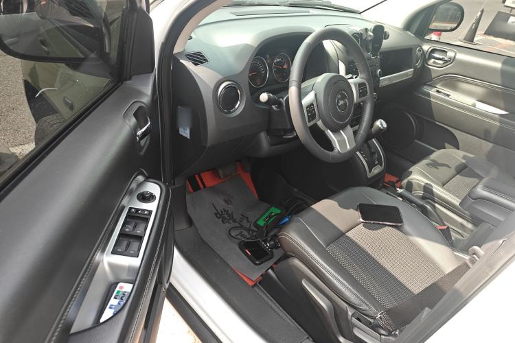 Used Jeep Compass 2014 Revised Version 2.4L Four-Wheel Drive Comfort Edition
