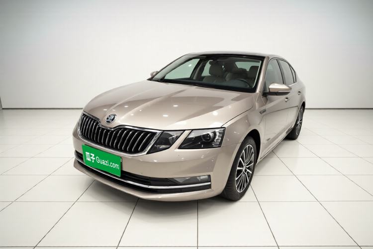 Used Skoda Octavia 2019 1.5L Automatic Smart Drive Luxury Edition China VI Standard