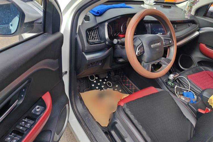 Used Haval H2s 2017 Blue Label 1.5T Dual-Clutch Elite Model Driver Seat