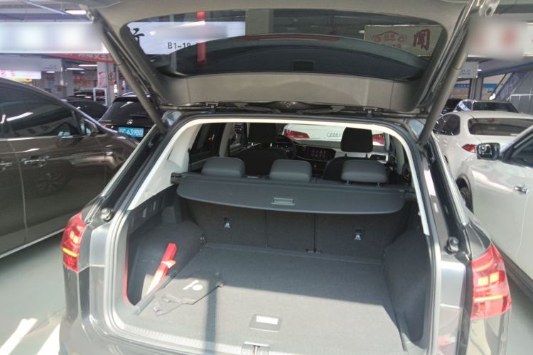 Used Volkswagen Tayron 2022 280TSI Two-Wheel Drive Luxury Smart Connectivity Version Trunk