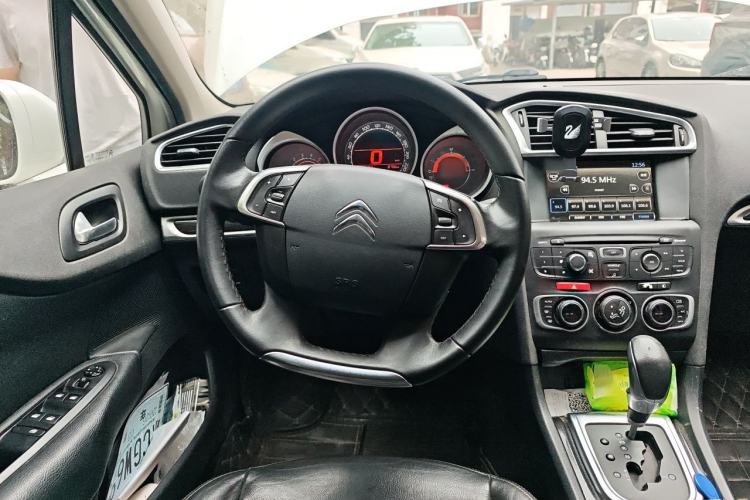 Used Citroen C4L 2014 1.8L Connected Car Edition Automatic Dynamic Model

