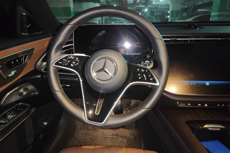 Used Mercedes-Benz E-Class 2024 Facelift E 300 L Luxury Edition