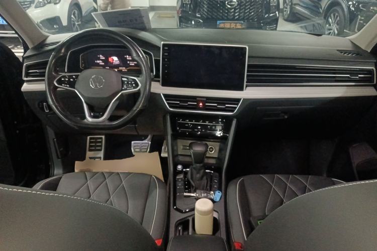 Used Volkswagen Tiguan L 2022 330TSI Automatic Two-Wheel Drive R-Line Enhanced Edition