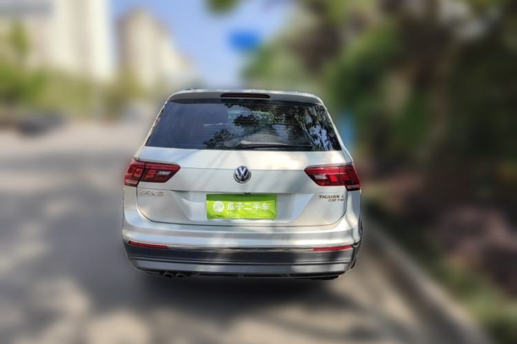 Used Volkswagen Tiguan L 2018 330TSI Automatic Two-Wheel Drive Luxury Edition Rear